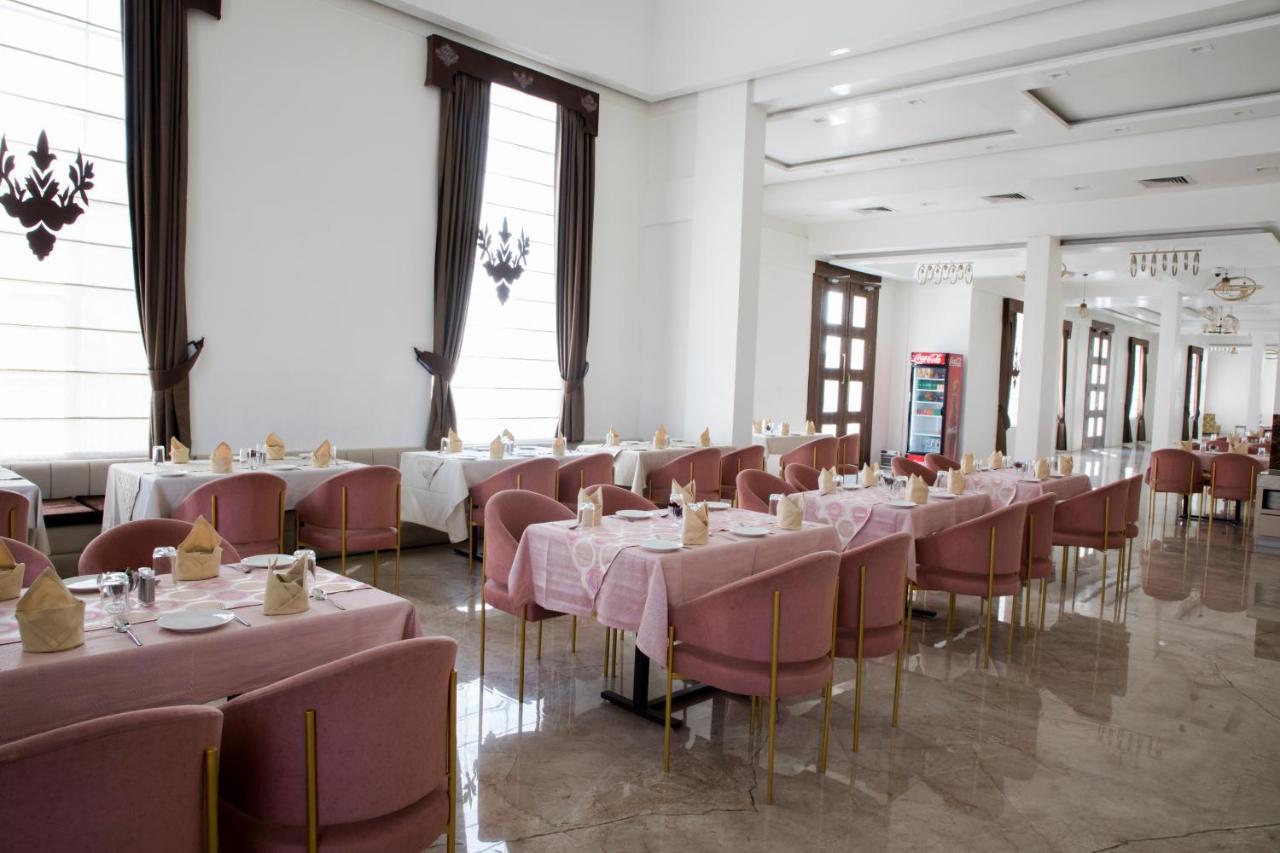 The Utopia Resort Sānchi Екстериор снимка