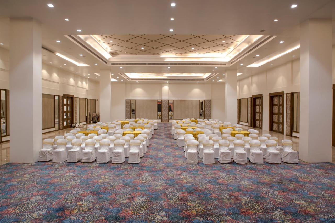 The Utopia Resort Sānchi Екстериор снимка