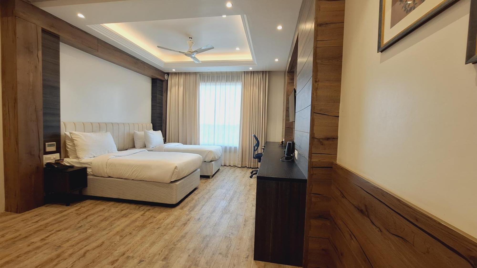 The Utopia Resort Sānchi Екстериор снимка