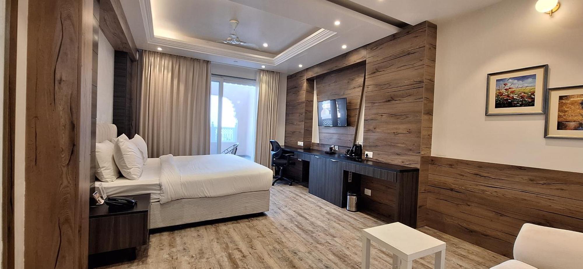 The Utopia Resort Sānchi Екстериор снимка